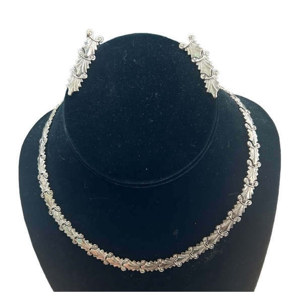 Felch & Company 1945 Danecraft Sterling Silver Repousse ArtDeco Necklace Earring - Picture 3 of 13